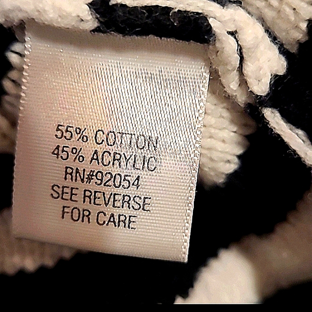 CROFT & BARROW VINTAGE  BLACK AND WHITE  BELL SLEEVE CARDIGAN EUC - Picture 6 of 9